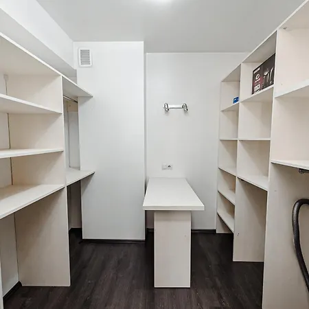 Spacious Apartment Close To Valea Trandafirelor Park! Chisinau Exterior photo