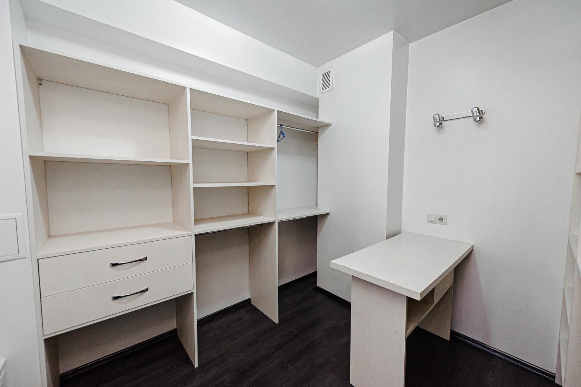 Spacious Close To Valea Trandafirelor Park! *