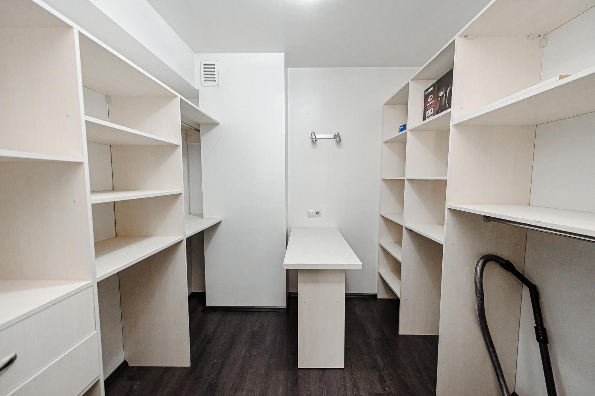 Apartment Spacious Close To Valea Trandafirelor Park!