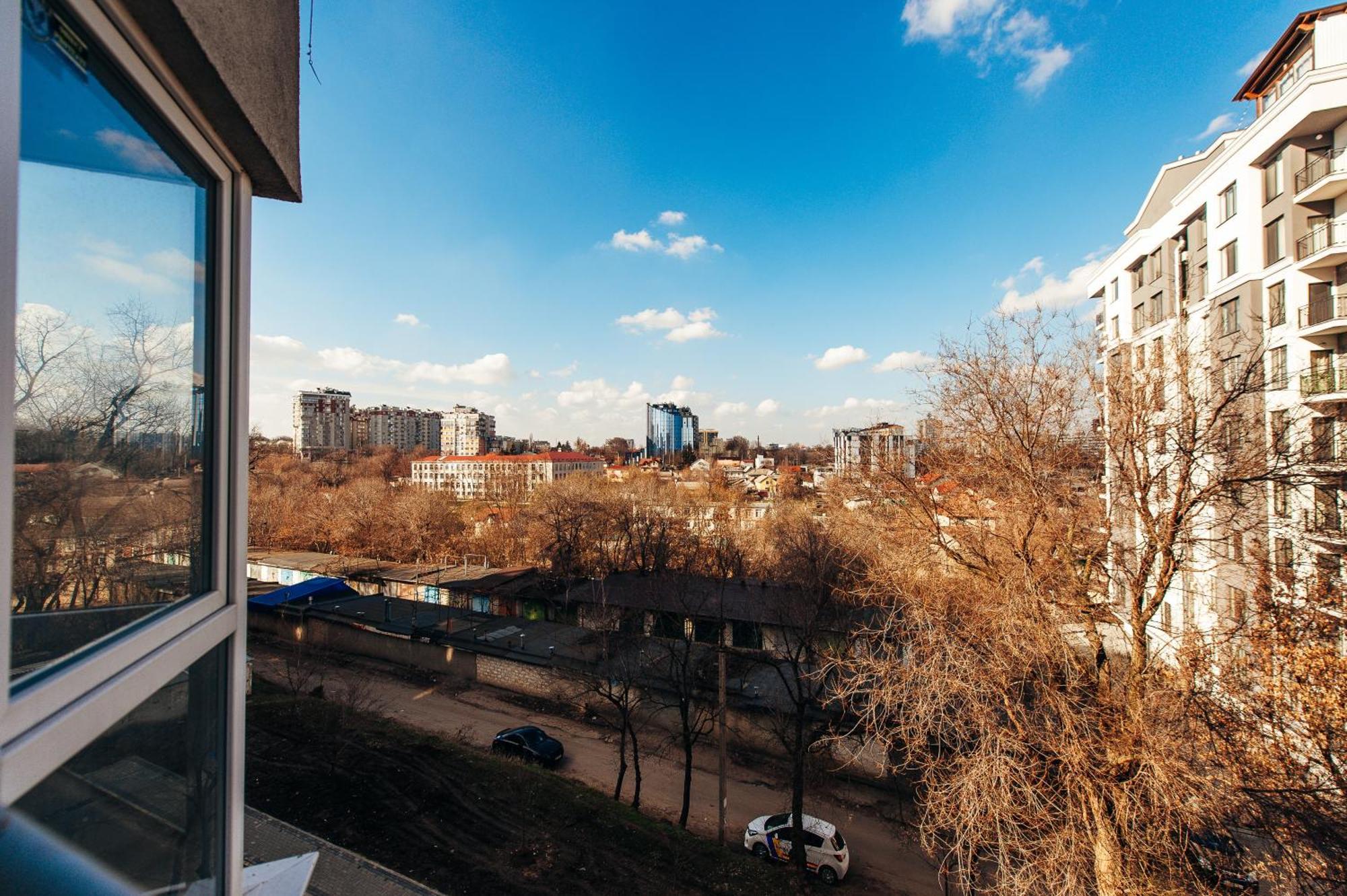 Apartment Spacious Close To Valea Trandafirelor Park! Kischinau