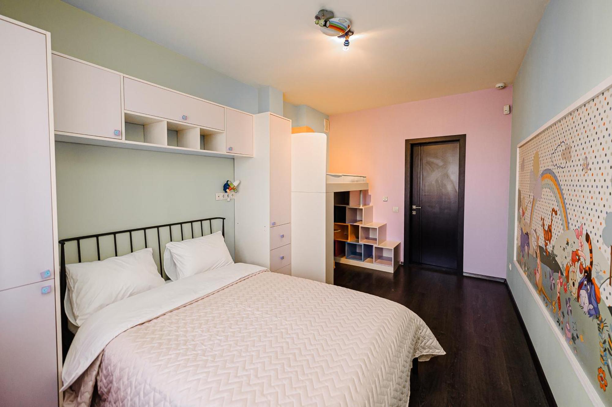 Spacious Close To Valea Trandafirelor Park! *